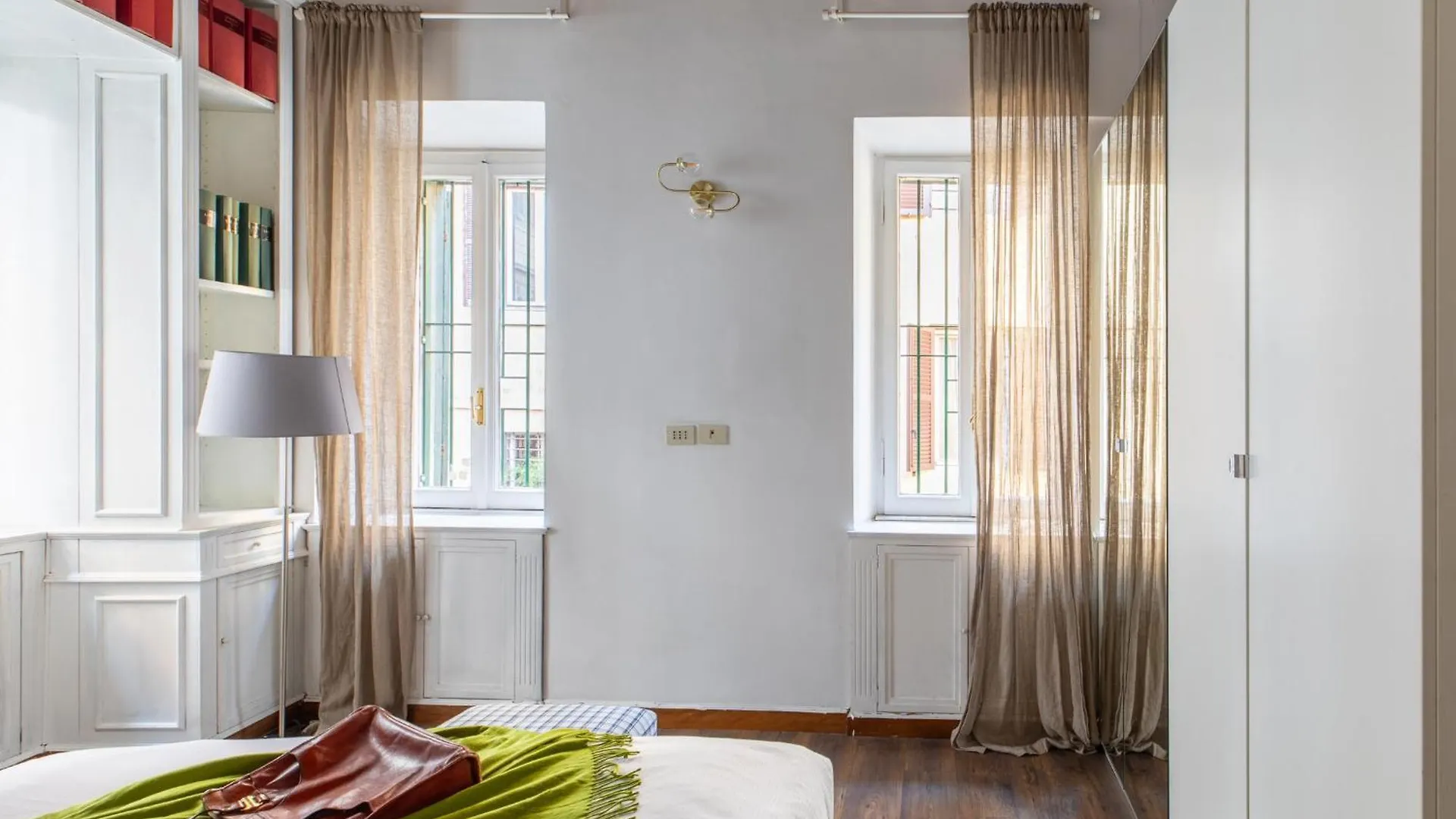 Iflat Classic And Contemporary Home ローマ