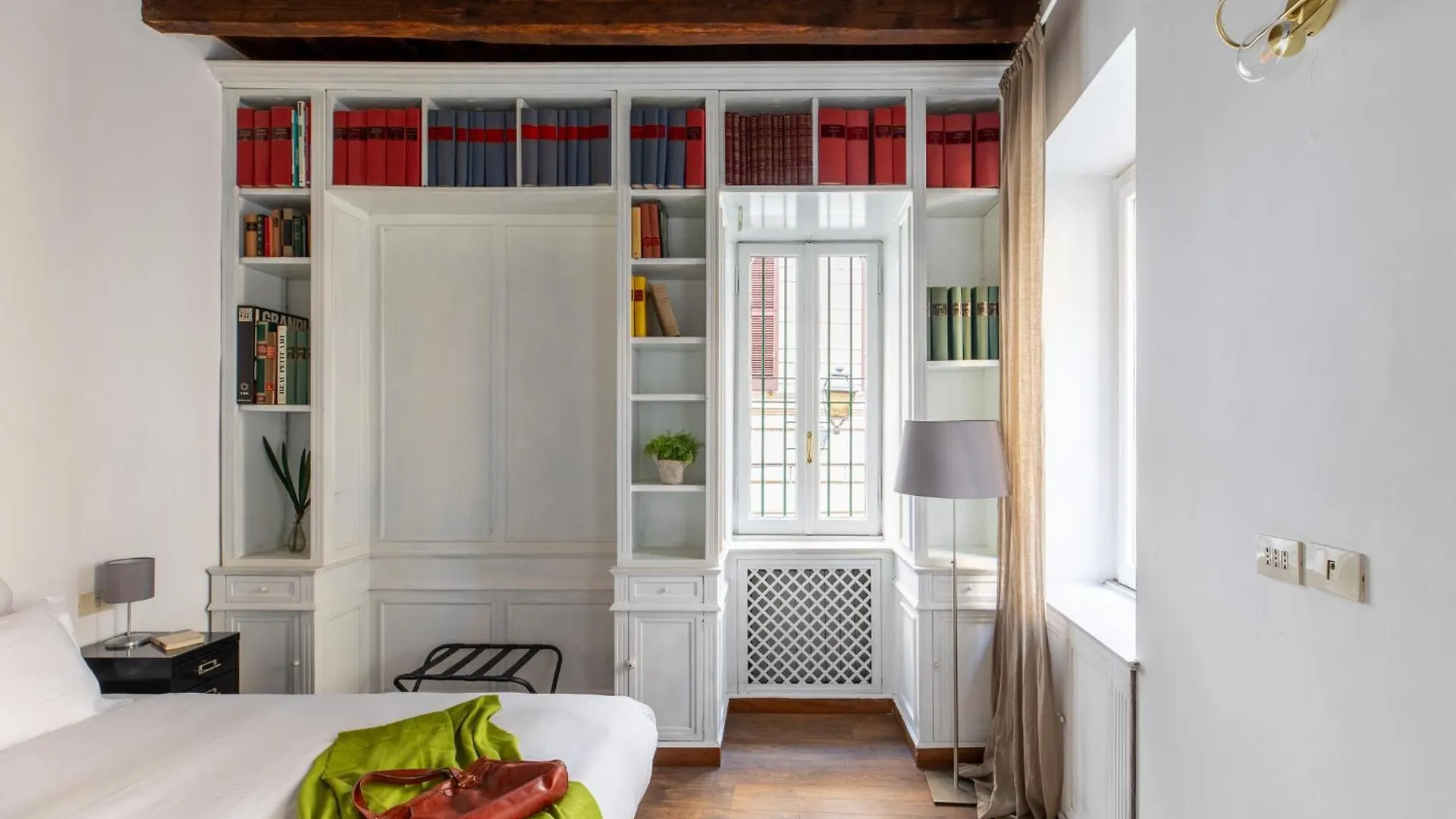 Apartment Iflat Classic And Contemporary Home Rome