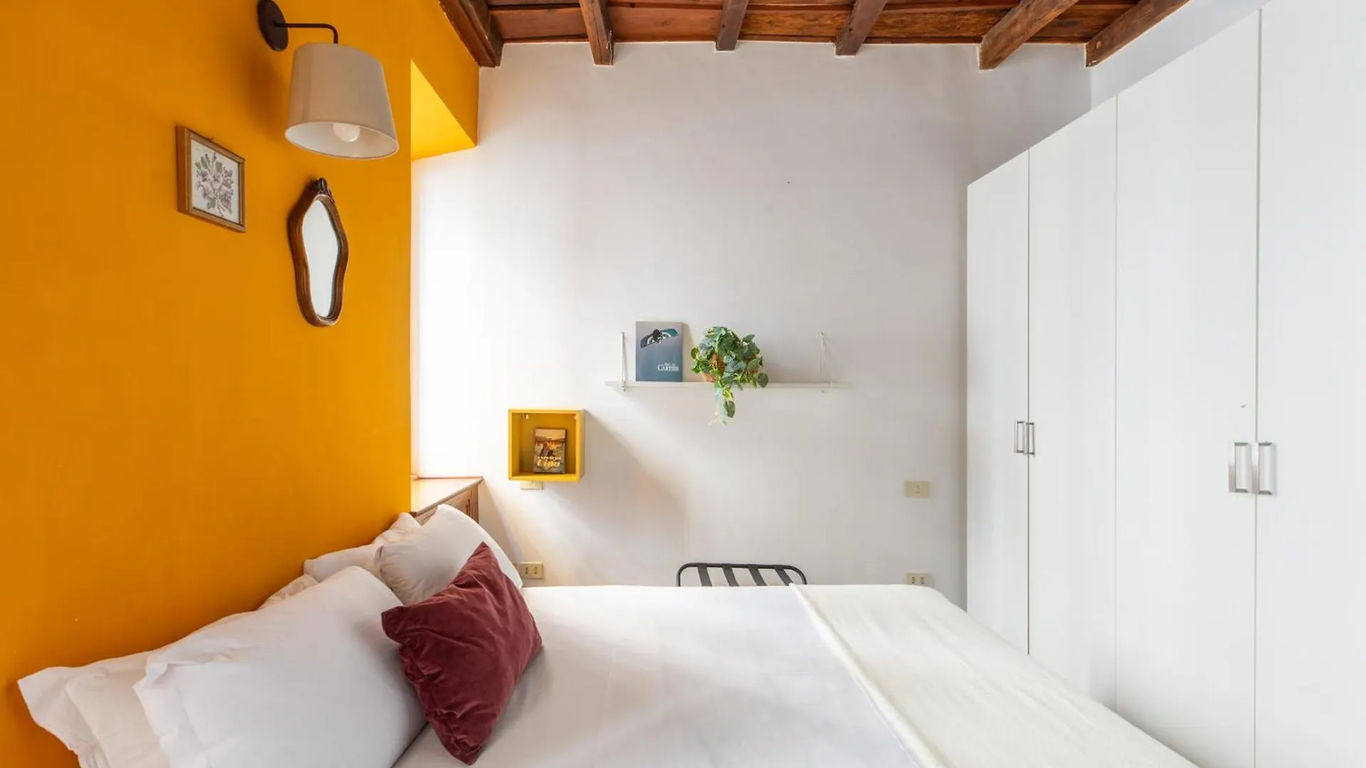 Apartment Iflat Classic And Contemporary Home Rome